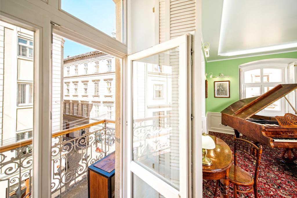Lvivson Apartments Екстер'єр фото